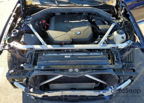 2022 BMW X3 xDrive30I z USA, uszkodzony, nr VIN 5UX53DP03N9N15523